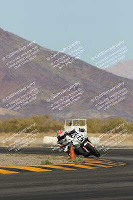 media/Feb-04-2023-SoCal Trackdays (Sat) [[8a776bf2c3]]/Turn 14 (115pm)/